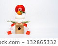 A photo of "Kagami mochi" placed on the left, white background, with a sanpo (pedestal) 132865332