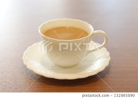 桌上的茶 132865890