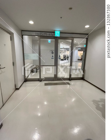 入口門自動門購物中心 132867380