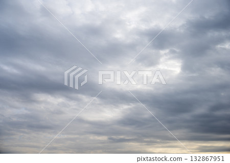 Cloudy sky, cloudy, rainy day, rainy sky, autumn sky, November image 132867951