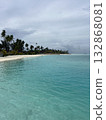 Paradise Beach Day in Maldives: White Sand and Turquoise Ocean 132868081