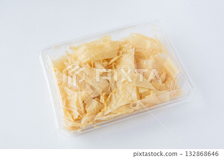 Packed dried yuba 132868646