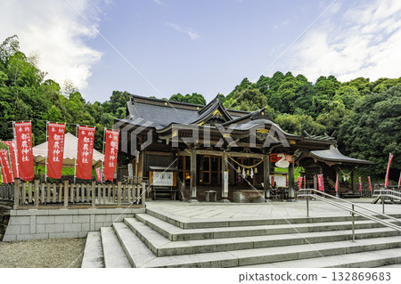 Tsuno Shrine, worship hall, Tsuno Town, Miyazaki Prefecture 132869683