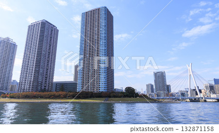 Autumn flow of the Sumida River Autumn flow of the Sumida River 132871158