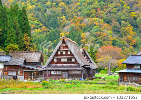 Autumn Gokayama Suganuma Gassho Village 132871652