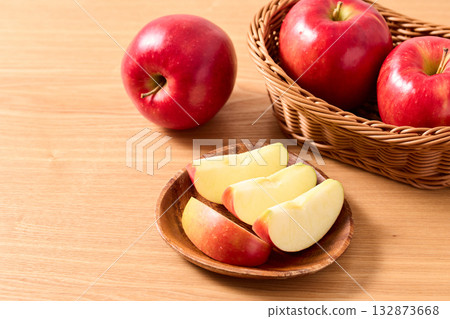 青森縣產的喬納森蘋果切片 132873668