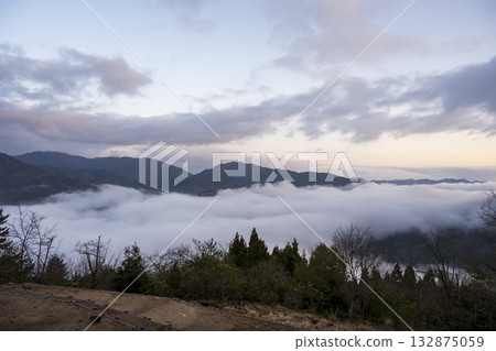 兵庫縣朝佐市的武田城和雲海 132875059