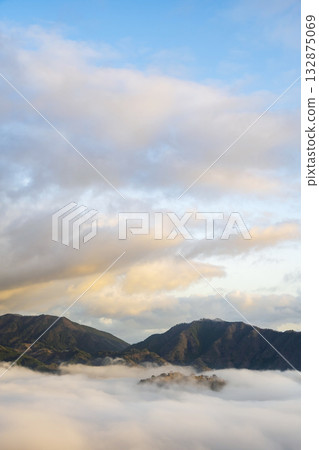 兵庫縣朝佐市的武田城和雲海 132875069