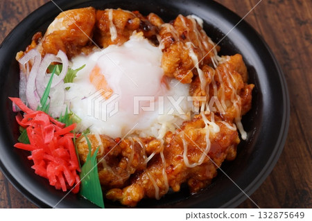 Fried rice bowl Fried rice bowl 132875649