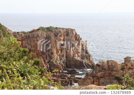 三層懸崖 132878989