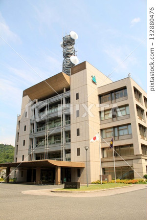 鳥取警察本部 132880476