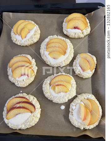 Peach cheesecakes, cottage cheese buns, healthy and dietary pastries 132882165