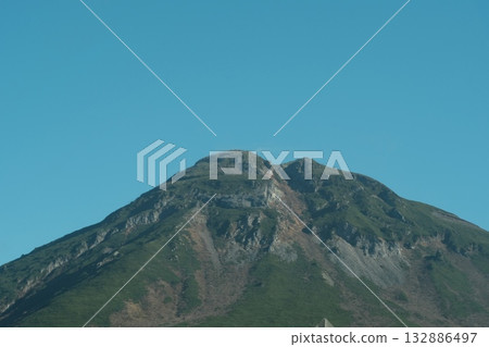 Mountain  132886497
