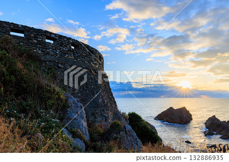 Autumn at Ashigaezaki Observatory and the sunrise, Hachinohe City, Aomori Prefecture 132886935