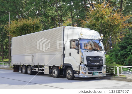 物流車形象 132887907