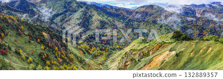 Autumn view of Shibu Pass (panorama) Autumn view of Shibu Pass (panorama) 132889357