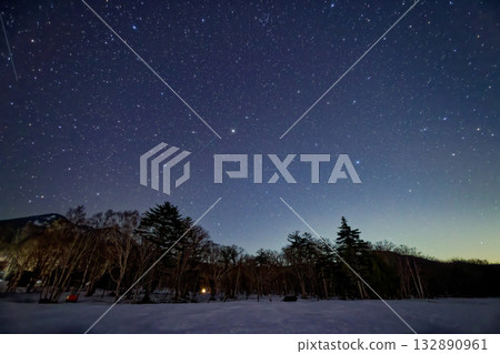 Starry sky seen from Miharami in Ozegahara during the snowy season Starry sky seen from Miharami in Ozegahara during the snowy season 132890961