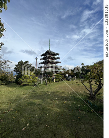 天空與寺廟 132891539