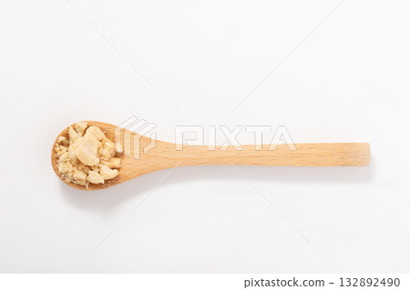 Crunchy Peanuts Crunchy Peanuts 132892490