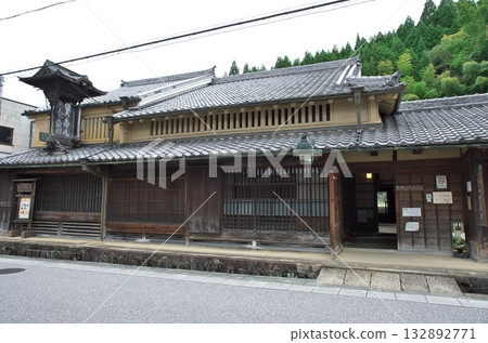 奈良縣宇田市：宇田市歷史文化博物館“藥典館” 132892771