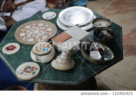 [India] Marble inlay work 132892825