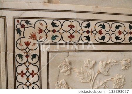 [印度] 泰姬陵的大理石鑲嵌工藝 132893027