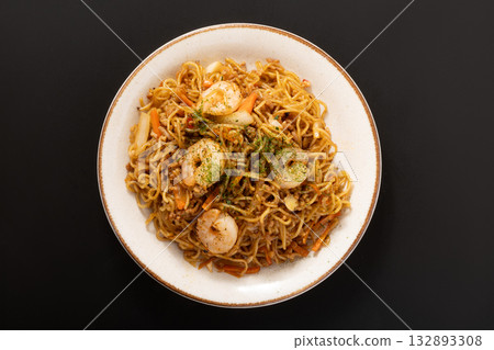 Shrimp sauce fried noodles 132893308