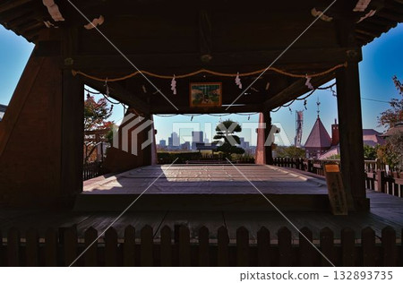 Kobe Kitano Tenmangu Shrine and the blue sky Kobe Kitano Tenmangu Shrine and the blue sky 132893735