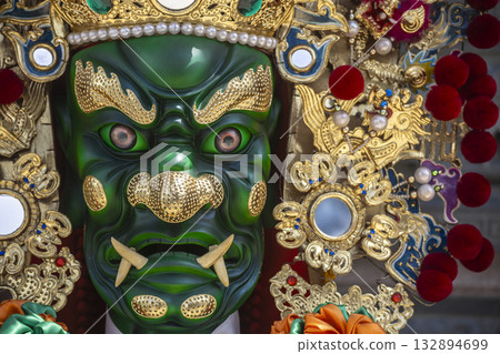 媽祖護法神—千里眼將軍的華麗神像 媽祖護法神—千里眼將軍的華麗神像 132894699