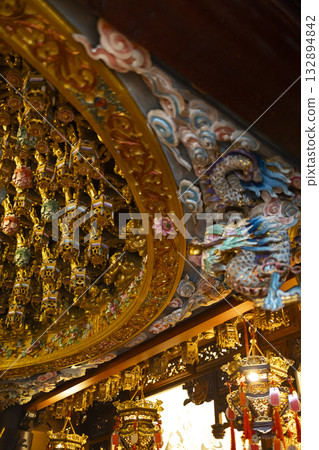 東方藝術:色彩繽紛的Fyotomi,木工細節豐富的Moi 東方藝術:色彩繽紛的Fyotomi,木工細節豐富的Moi 132894842