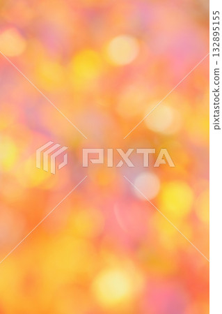 Out-of-focus maple leaves in autumn [Circular bokeh] [Bokeh] 132895155