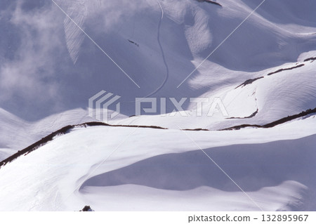 Spectacular views of Mt. Ken and Mt. Tateyama 132895967