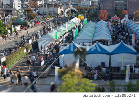 大阪府松原市松原市場：活動紀錄及幕後花絮 [從入口大門到會場的街景] 132896271