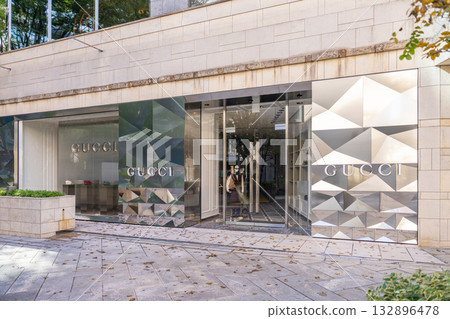 Gucci Roppongi Gucci Roppongi 132896478