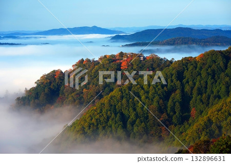 天空之城山，秋葉點綴 2414 132896631