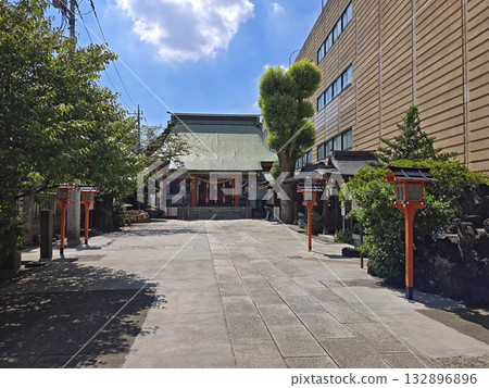The grounds of Hikawakuwa Shrine [Ageo City, Saitama Prefecture] 132896896