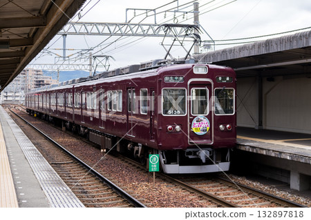 【鼻川電氣鐵道】停靠山下站的當地列車 132897818