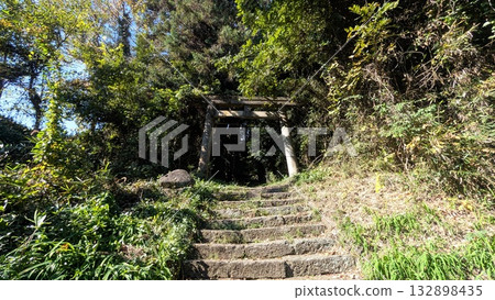 Minakami Town, Tsukiyono Shrine Approach Minakami Town, Tsukiyono Shrine Approach 132898435