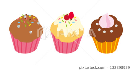 Three cute cupcakes Three cute cupcakes 132898929
