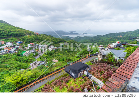 台灣：降雨機率90% 132899296