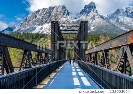 Canmore Engine Bridge and Mount Rundle in early winter, Alberta, Canada Canmore Engine Bridge and Mount Rundle in early winter, Alberta, Canada 132903664