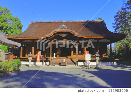 Autumn at Miidera Temple (Shakado Hall, Otsu City) 132903996