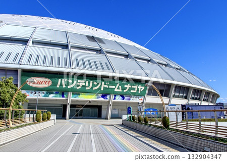 Nagoya Dome under clear skies (Vantelin Dome Nagoya) Nagoya Dome under clear skies (Vantelin Dome Nagoya) 132904347