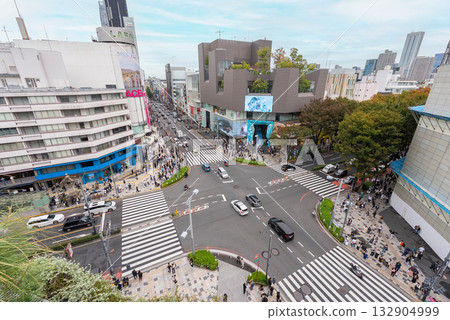 Scenery of Jingumae intersection 132904999