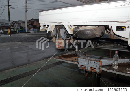 Automobile inspection, maintenance and repair shop Automobile inspection, maintenance and repair shop 132905353
