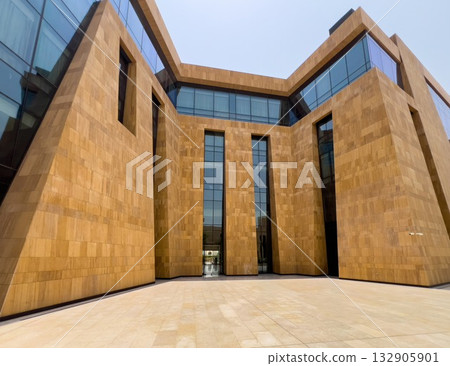 Modern Commercial District in Riyadh, Saudi Arabia 132905901
