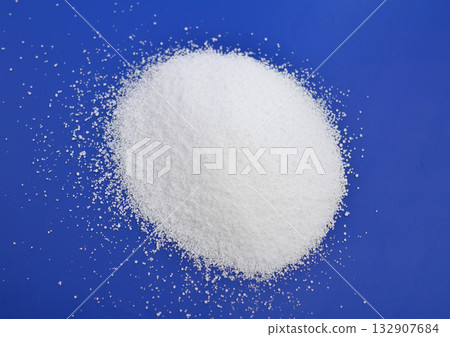 Potassium carbonate is the inorganic compound with the formula K2CO3. Potassium carbonate is the inorganic compound with the formula K2CO3. 132907684