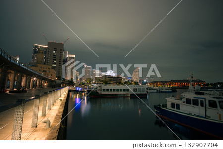 橫濱港未來的夜景 橫濱港未來的夜景 132907704