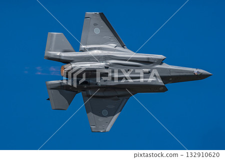 飛行隱形戰鬥機F-35A自衛隊 132910620