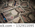 日本10,000日圓紙幣的圖案素材 132911095